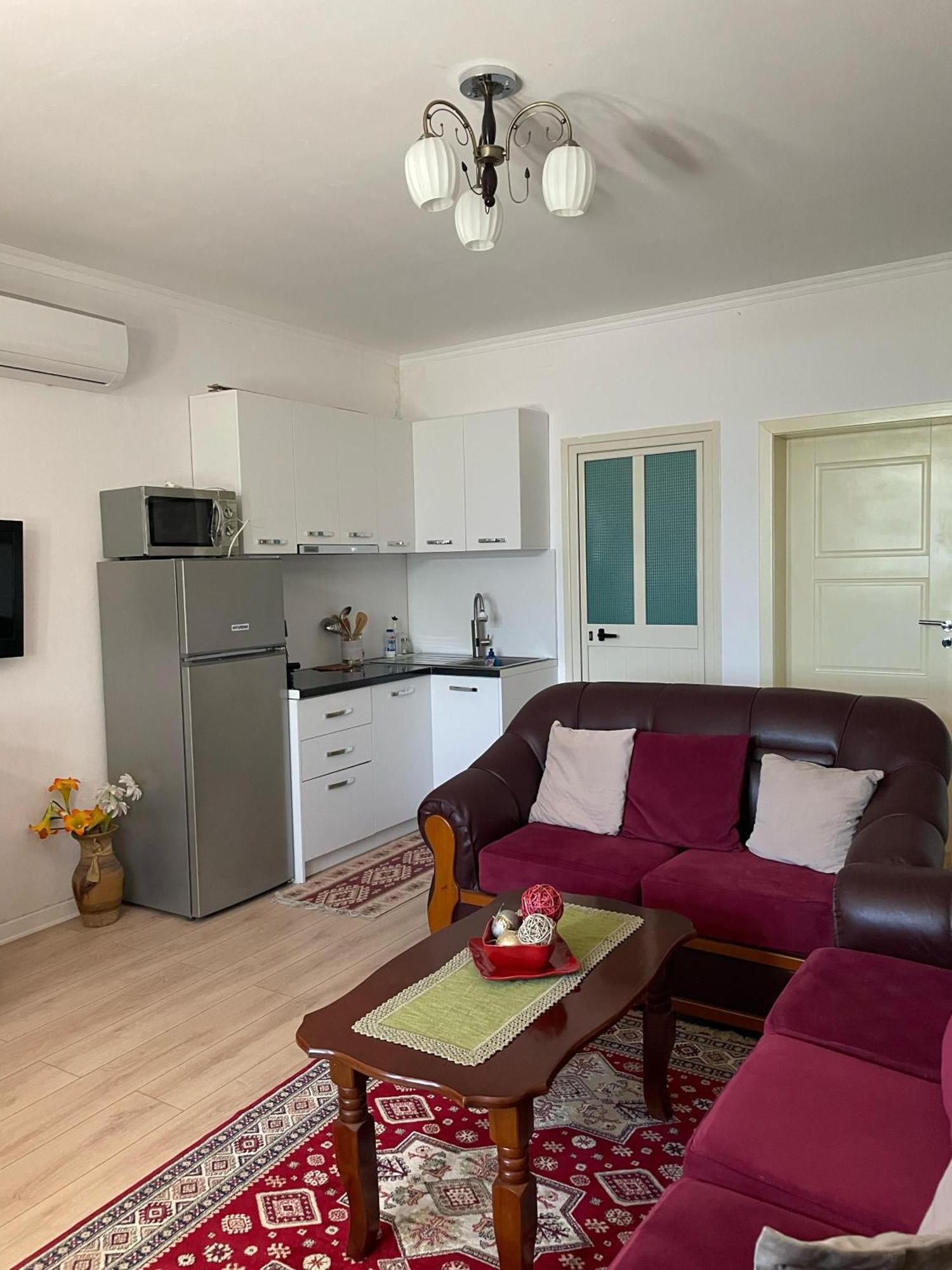 Miracle Garden Villa Vlorë